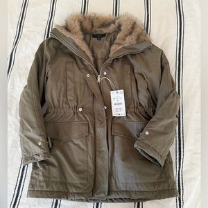 NWT ZARA FAUX FUR INTERIOR PADDED PARKA SIZE M